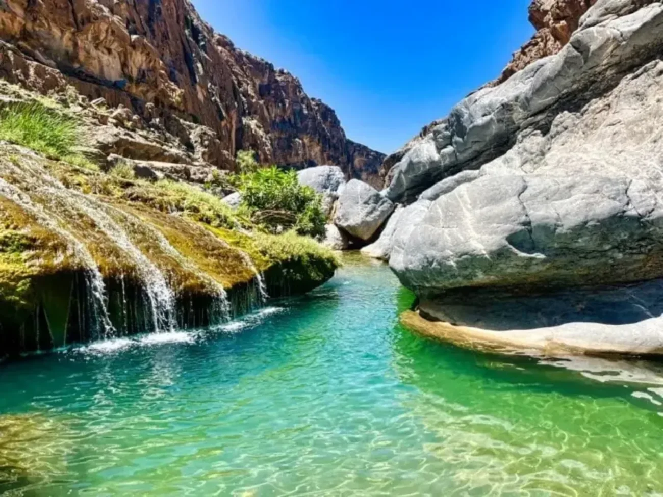 Wadi Damm Oman: Il Segreto tra i Canyon